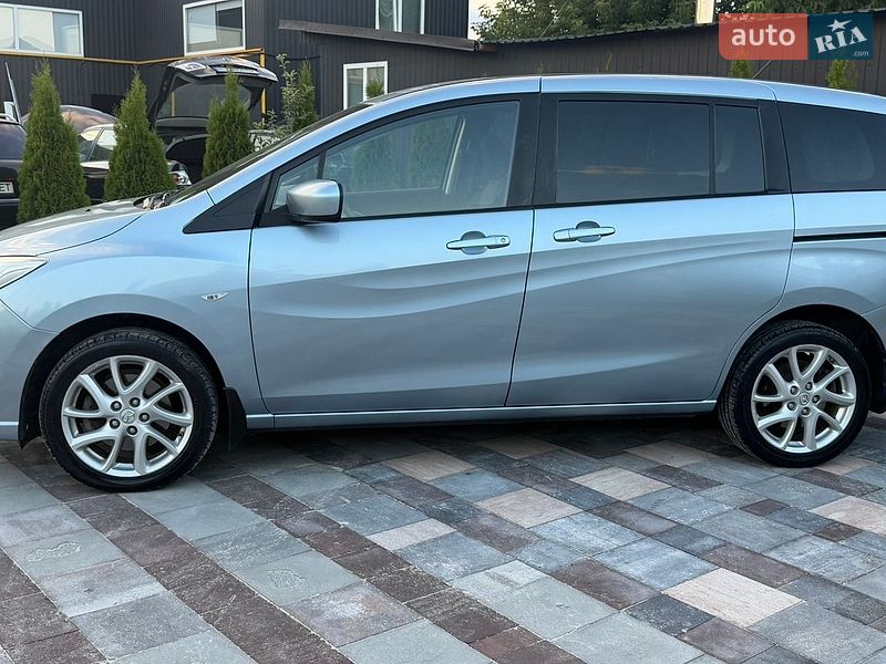 Мінівен Mazda 5 2011 в Києві