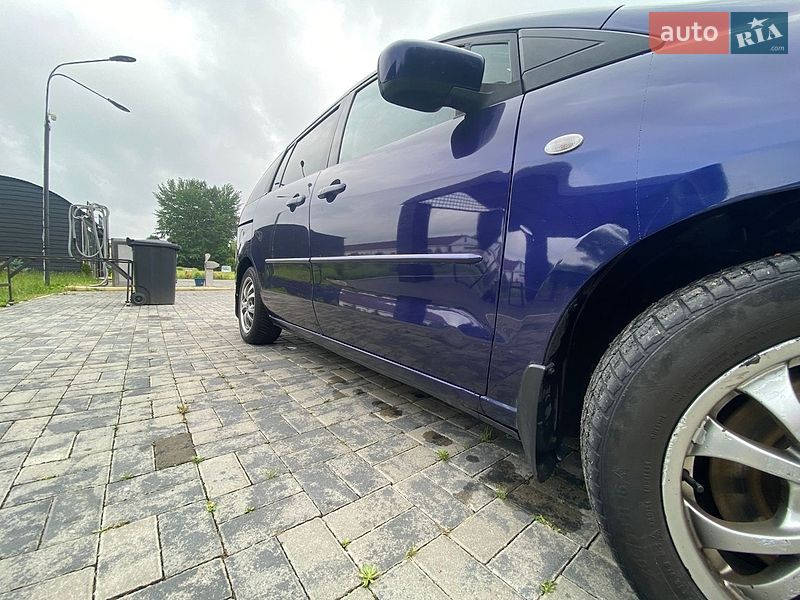 Мінівен Mazda 5 2006 в Кореці