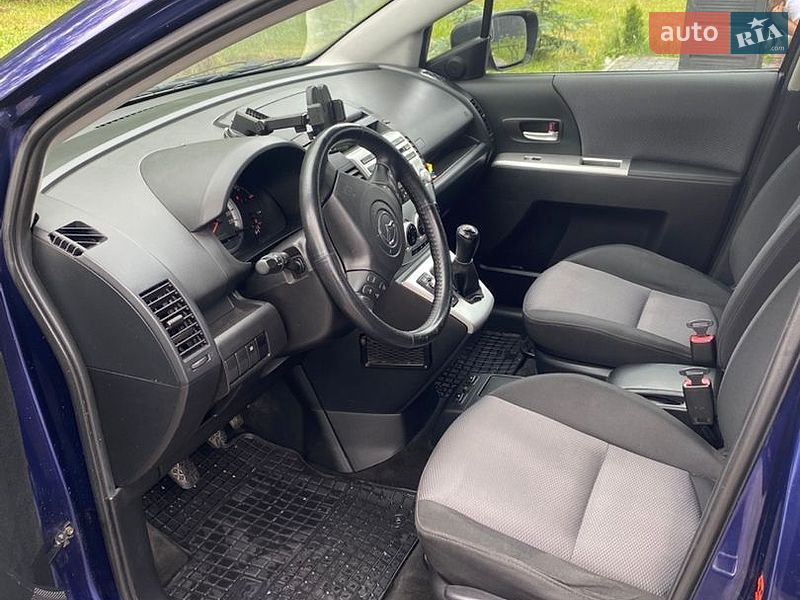 Мінівен Mazda 5 2006 в Кореці