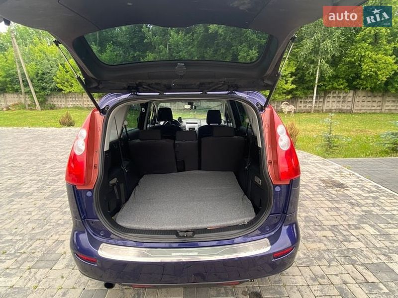 Мінівен Mazda 5 2006 в Кореці