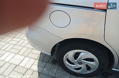 Минивэн Mazda 5 2005 в Сторожинце