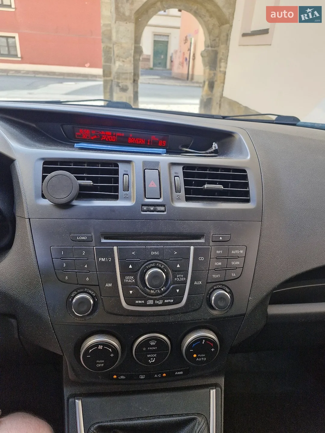 2010 Mazda 5 - мініатюра 17