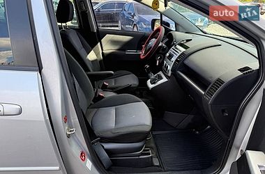 Мінівен Mazda 5 2006 в Києві