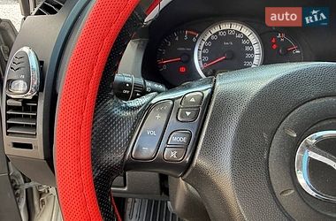 Мінівен Mazda 5 2006 в Києві