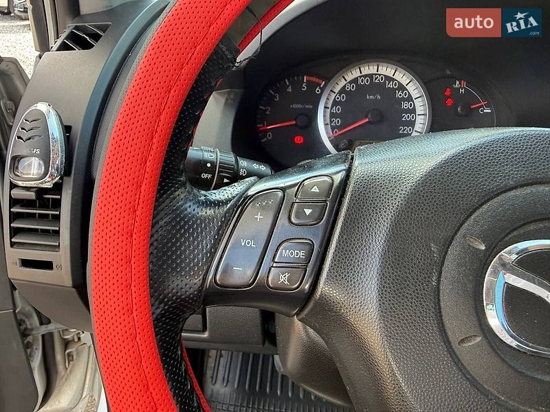 Мінівен Mazda 5 2006 в Києві