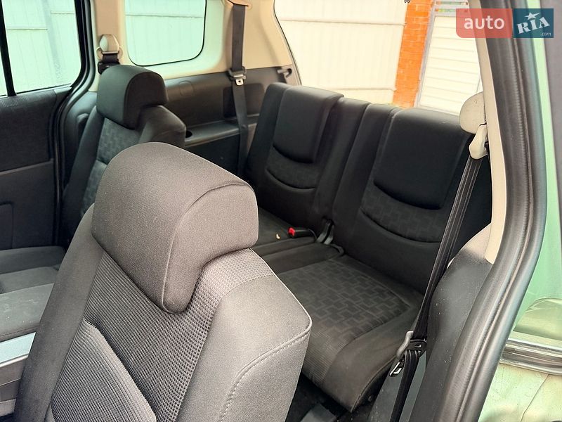 Минивэн Mazda 5 2008 в Бердичеве