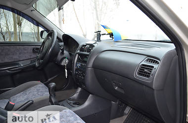 Седан Mazda 626 1998 в 