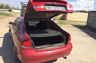 Лифтбек Mazda 626 1994 в Вараше