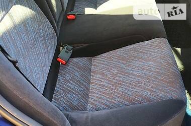 Седан Mazda 626 1996 в 