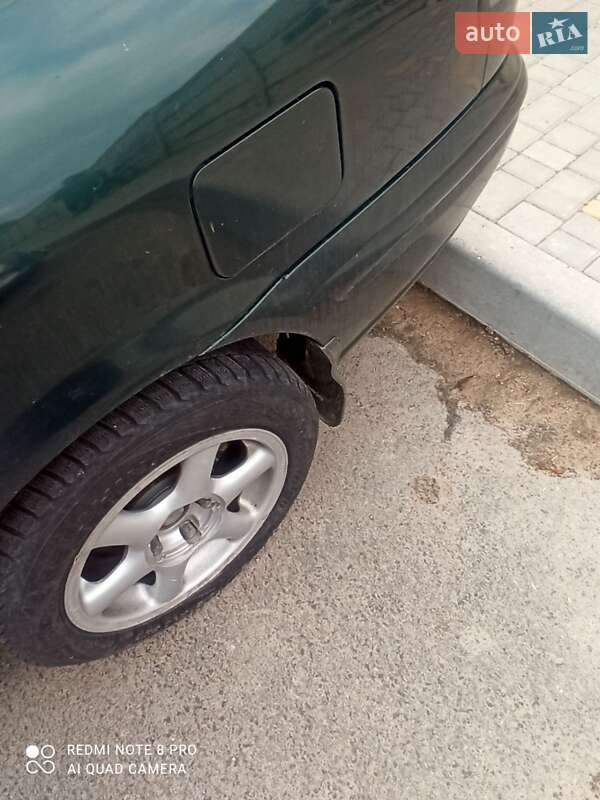 Хетчбек Mazda 626 1997 в Одесі