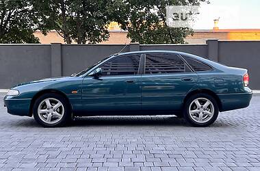 Хетчбек Mazda 626 1993 в 