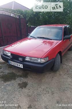 Седан Mazda 626 1988 в Болграді