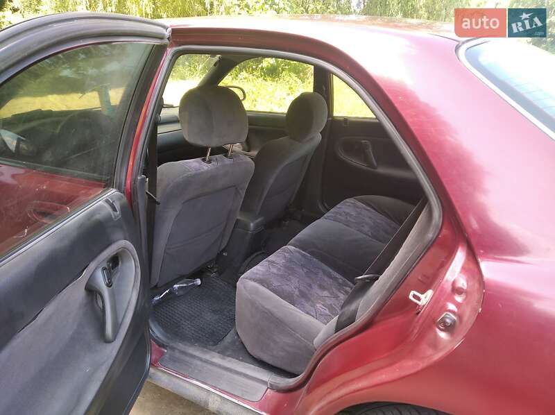 Седан Mazda 626 1996 в Тыврове