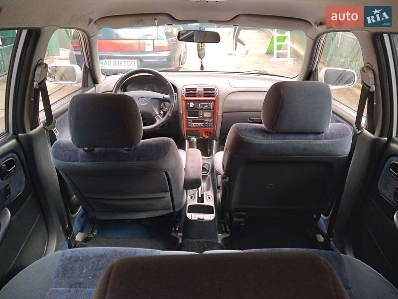Универсал Mazda 626 1999 в Мукачево