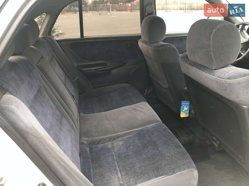 Хетчбек Mazda 626 1998 в Одесі