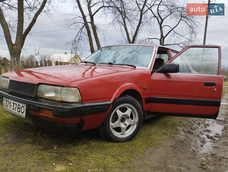 Седан Mazda 626 1986 в Луцке фото 4 Седан Mazda 626 1986 в Луцке