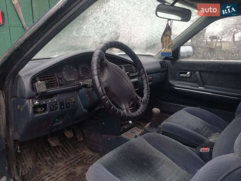 Хэтчбек Mazda 626 1987 в Теофиполе
