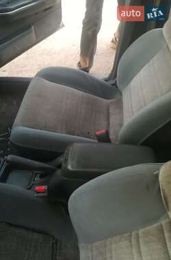 Седан Mazda 626 1986 в Кропивницком