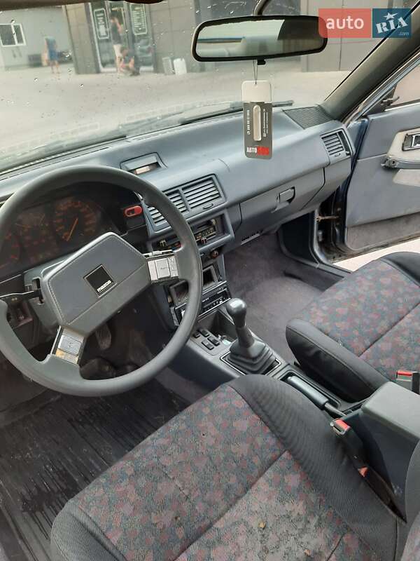 Купе Mazda 626 1987 в Каменец-Подольском