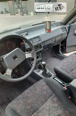 Купе Mazda 626 1987 в Каменец-Подольском
