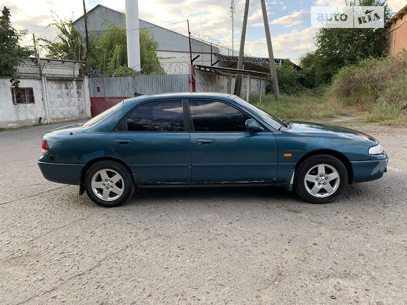 Седан Mazda 626 1992 в Одессе