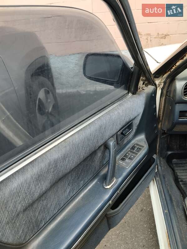 Хэтчбек Mazda 626 1988 в Полтаве