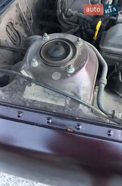 Седан Mazda 626 1993 в Николаеве