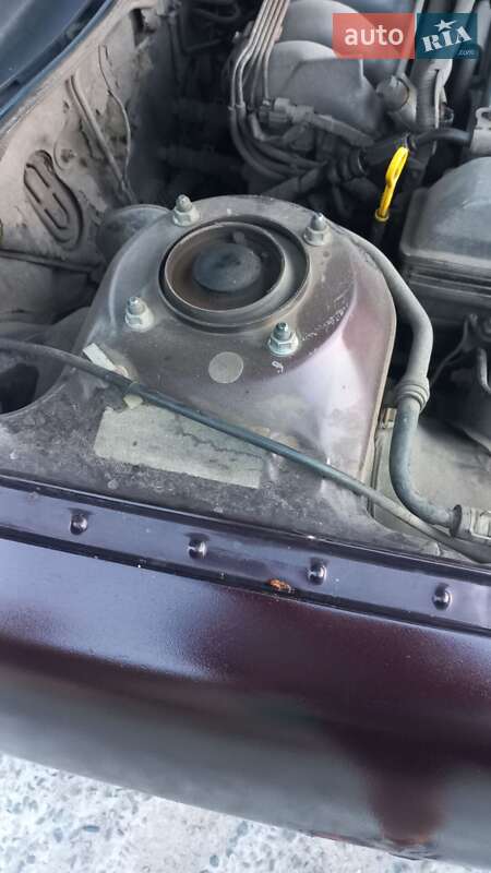 Седан Mazda 626 1993 в Миколаєві