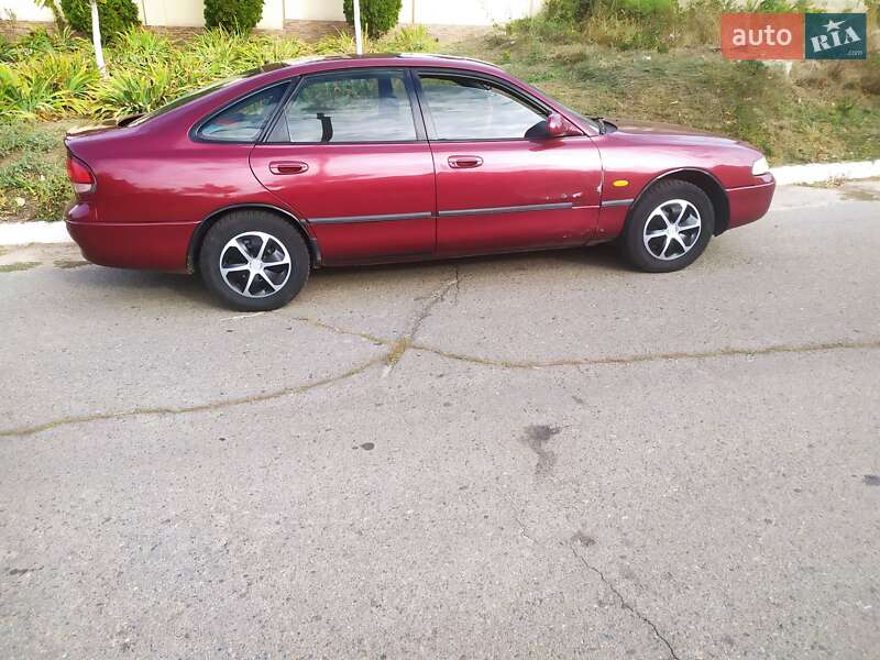 Хетчбек Mazda 626 1995 в Болграді