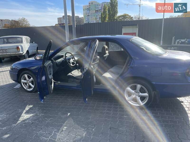 Седан Mazda 626 1993 в Одессе