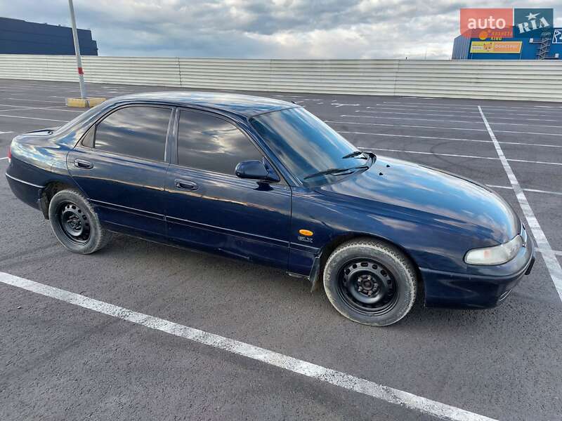 Седан Mazda 626 1996 в Львове