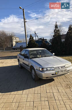 Хэтчбек Mazda 626 1988 в Черновцах