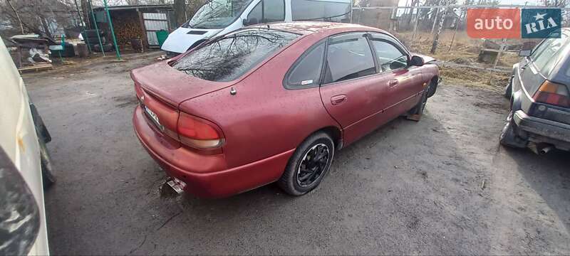 Хэтчбек Mazda 626 1995 в Звягеле