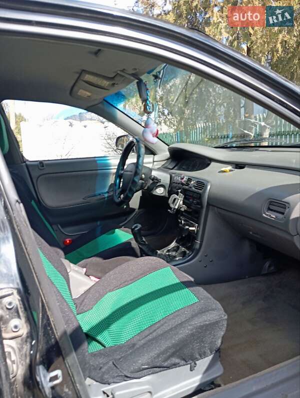 Хэтчбек Mazda 626 1993 в Николаеве фото 18 Хэтчбек Mazda 626 1993 в Николаеве