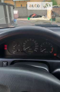 Седан Mazda 626 1999 в Черновцах