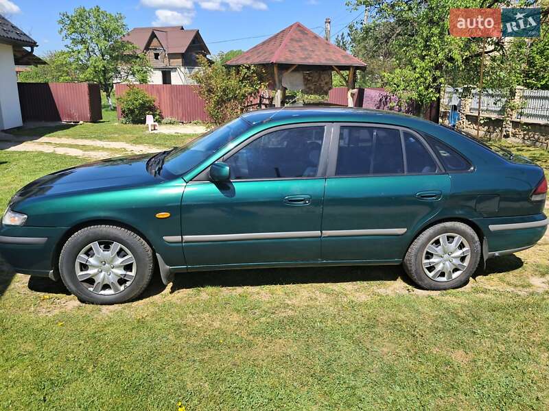 Седан Mazda 626 1999 в Долині