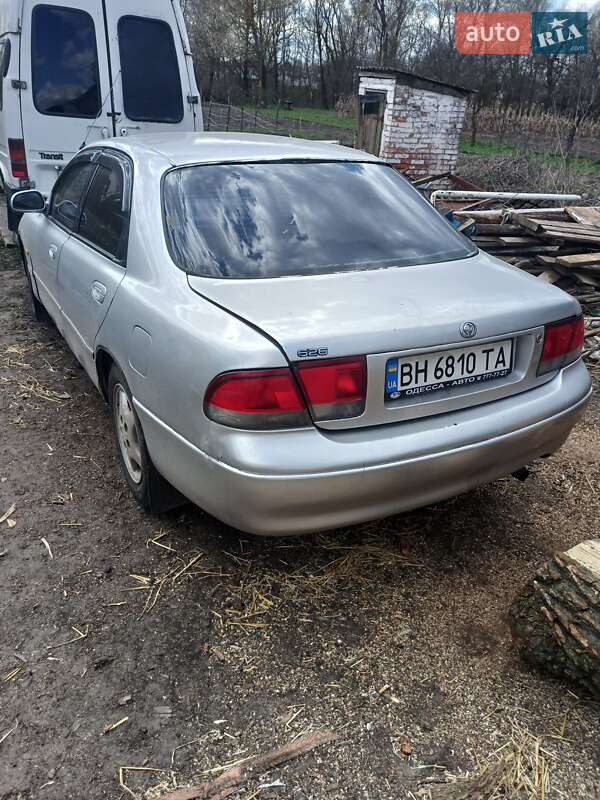 Седан Mazda 626 1993 в Прилуках