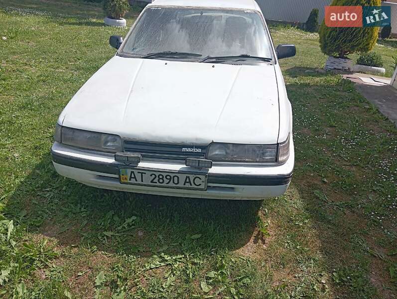 Седан Mazda 626 1987 в Ивано-Франковске