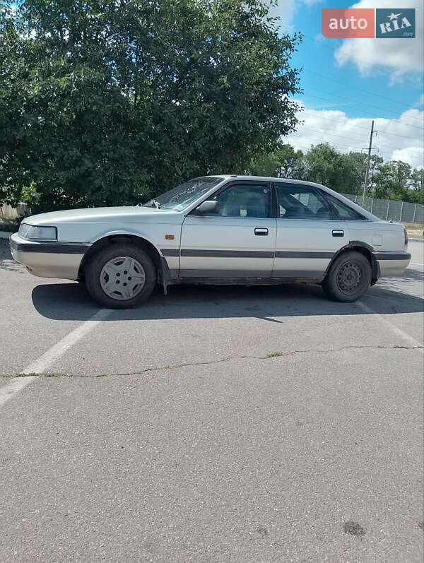 Хэтчбек Mazda 626 1990 в Запорожье