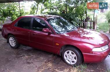 Седан Mazda 626 1993 в 