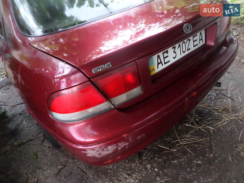 Седан Mazda 626 1993 в Апостолово