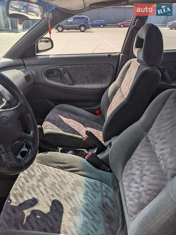 Хэтчбек Mazda 626 1992 в Киеве