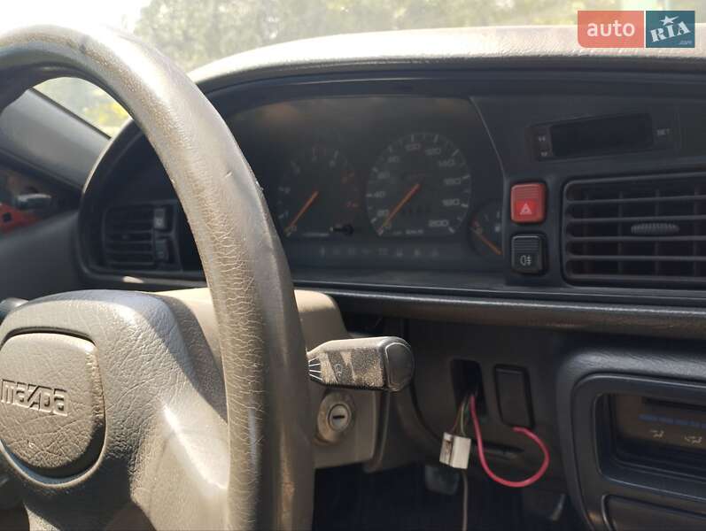 Хетчбек Mazda 626 1988 в Одесі
