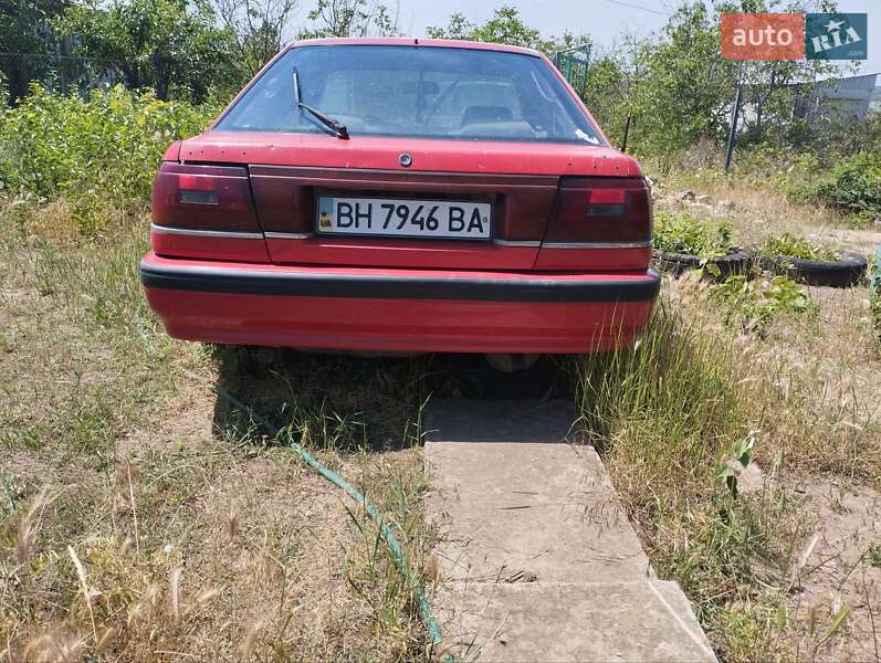 Хетчбек Mazda 626 1988 в Одесі