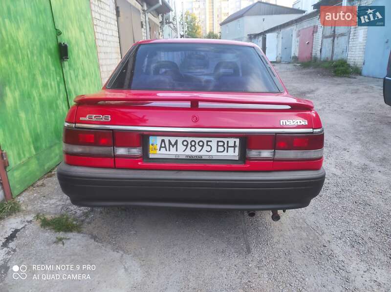 Седан Mazda 626 1991 в Житомирі