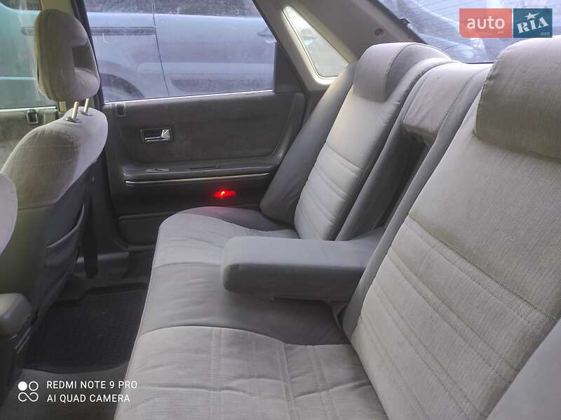 Седан Mazda 626 1991 в Житомирі