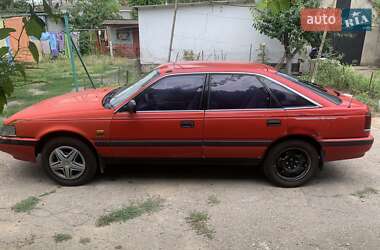 Хэтчбек Mazda 626 1992 в 