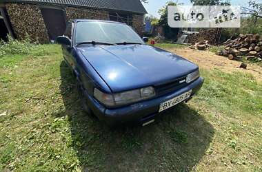 Седан Mazda 626 1990 в Бронниках