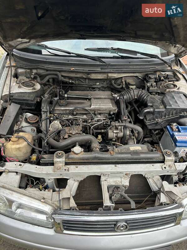Седан Mazda 626 1996 в Городище