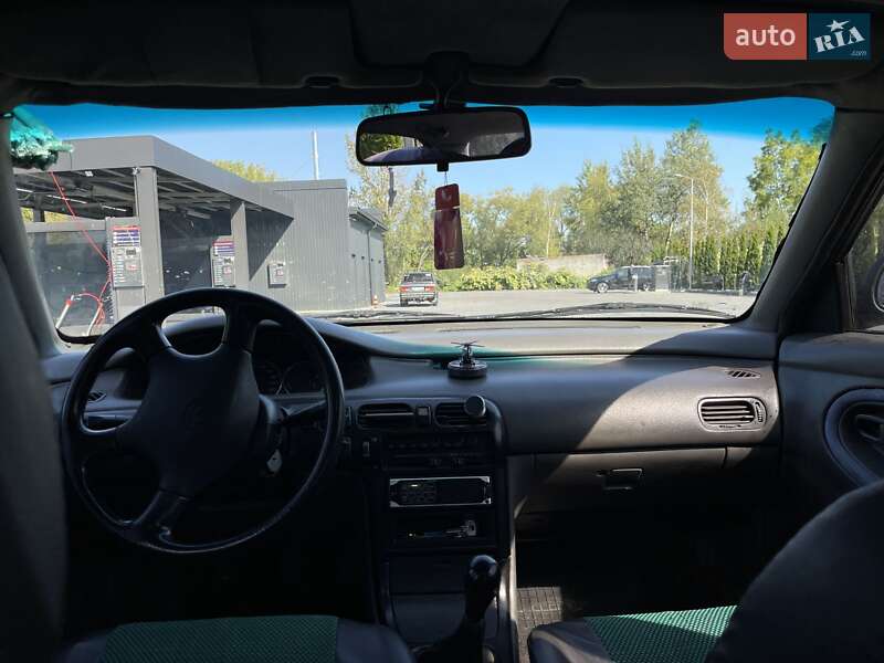 Седан Mazda 626 1992 в Надворной